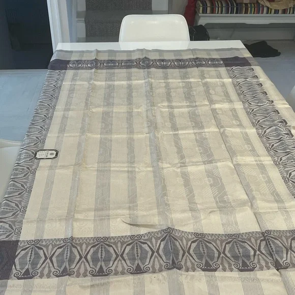 Blue and White Pure Linen Table Linens - Picture 2 of 5